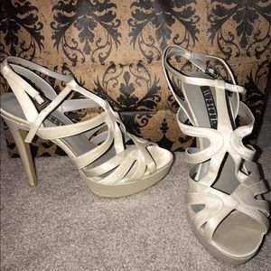 Vera Wang Heels